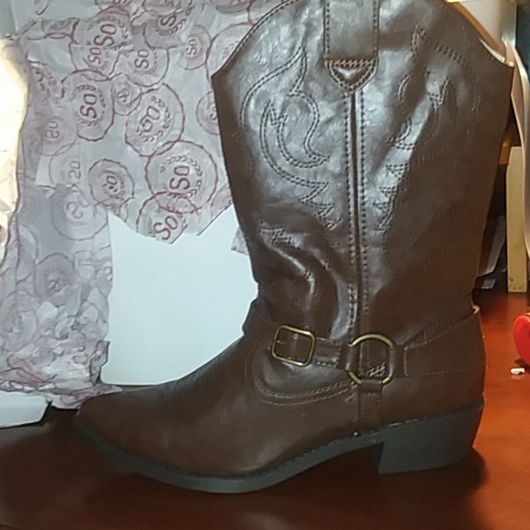 Cowboy Boots - Picture 6 of 8
